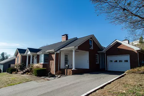 106 Reservoir Rd, Frankfort, KY 40601