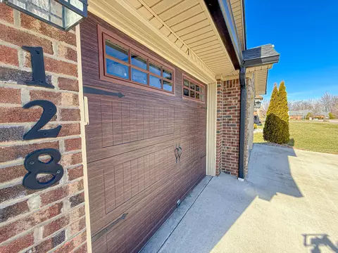 Exterior - 128 Lynne Dr, Berea, KY 40403 photo 18 of 18