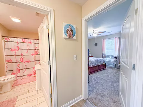 Entry Way - 128 Lynne Dr, Berea, KY 40403 photo 2 of 2