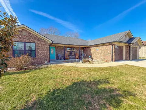 Exterior - 128 Lynne Dr, Berea, KY 40403 photo 9 of 18