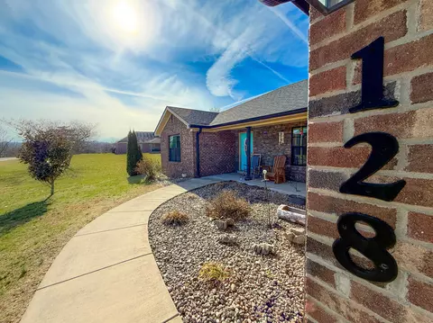 Exterior - 128 Lynne Dr, Berea, KY 40403 photo 8 of 18