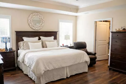 Bedroom - 128 Lynne Dr, Berea, KY 40403 photo 2 of 8