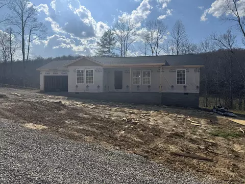 76 Whispering Oaks Ln, London, KY 40741