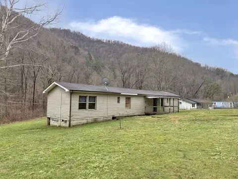 15872 Ky-38, Evarts, KY 40828