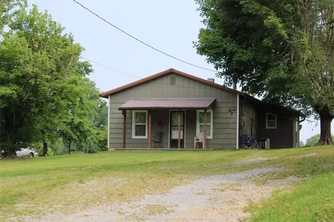 420 E Cumberland Ave, Jamestown, KY 42629