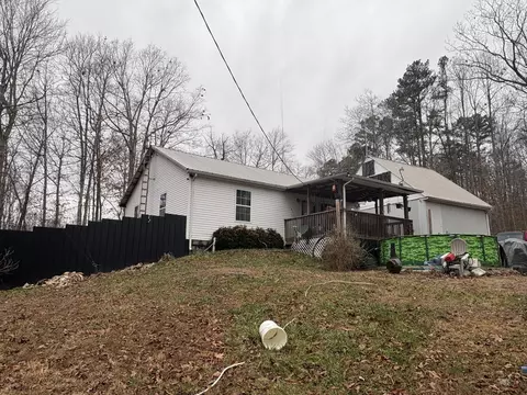765 Whitis Rd, Somerset, KY 42501