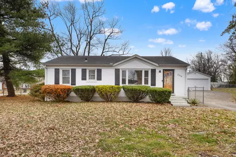 2314 Cabot Dr, Lexington, KY 40505