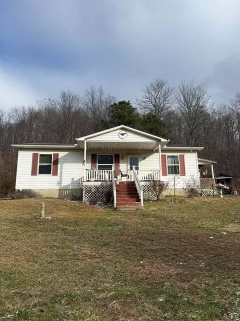 1240 Finger Board Rd, Vanceburg, KY 41179
