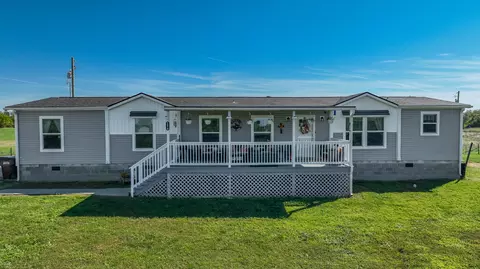1270 Sewell Shop Rd, Winchester, KY 40391