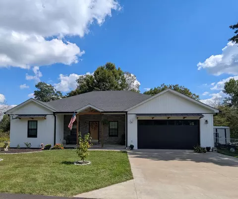3013 Centerview Rough River Ln, Hudson, KY 40145