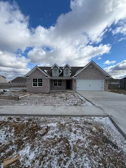 332 Pageant Dr, Richmond, KY 40475