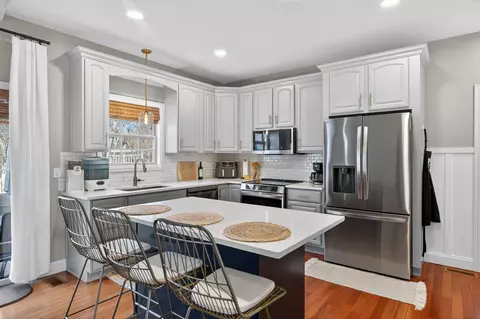 Kitchen - 116 Harborside Ct, Georgetown, KY 40324 photo 2 of 5
