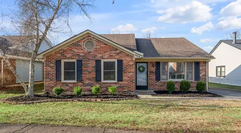 864 Overview Dr, Lexington, KY 40514