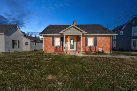 213 Winn St, Mount Sterling, KY 40353