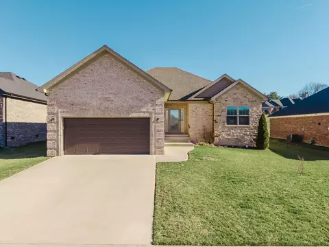 638 Four Winds Dr, Richmond, KY 40475
