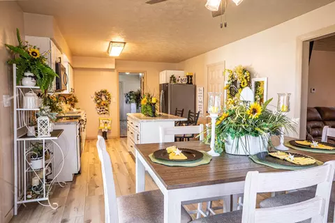 Dining - 827 Dean Rd, Mckee, KY 40447 photo 2 of 2