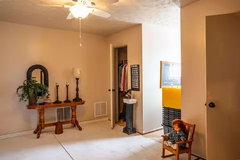 Bedroom - 827 Dean Rd, Mckee, KY 40447 photo 3 of 3