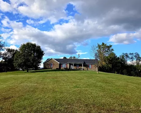 1300 Bear Creek Rd, Lawrenceburg, KY 40342