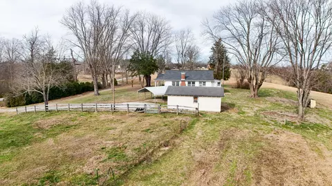 Exterior - 550 E 312, Corbin, KY 40701 photo 12 of 35