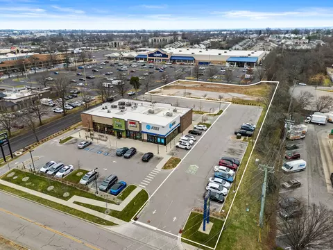 2887 Richmond Rd, Lexington, KY 40509