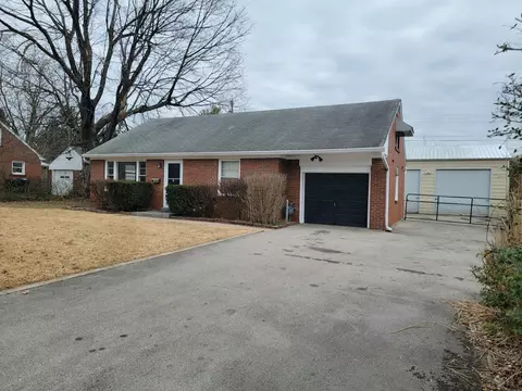 1455 Townley Dr, Lexington, KY 40511