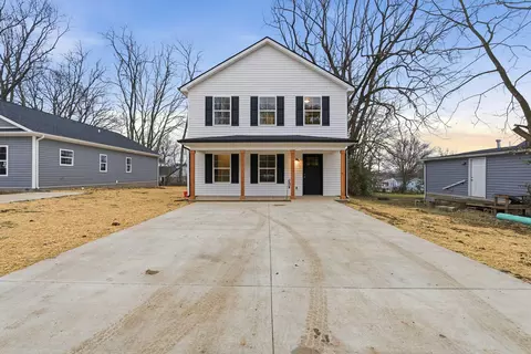 Exterior - 104 West St, Georgetown, KY 40324 photo 7 of 9