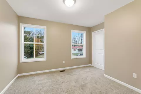 Bedroom - 104 West St, Georgetown, KY 40324 photo 5 of 6