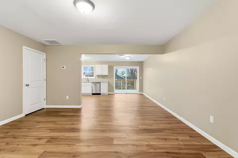 Living - 104 West St, Georgetown, KY 40324 photo 1 of 3