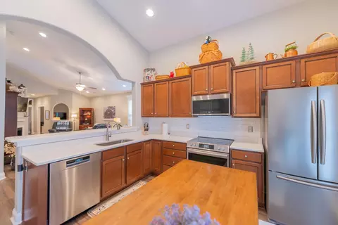 Kitchen - 125 Avalon Path, Georgetown, KY 40324 photo 4 of 4