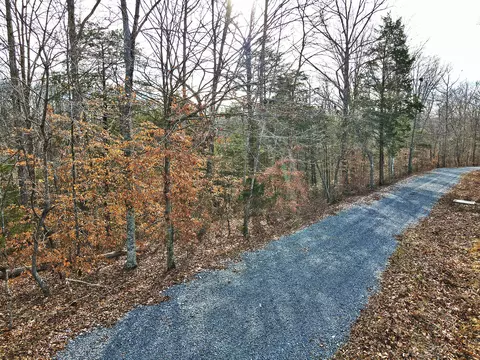 43 Carson Rd, Russell Springs, KY 42642
