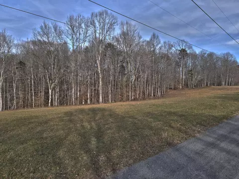 6 Dockery Rd, Russell Springs, KY 42642
