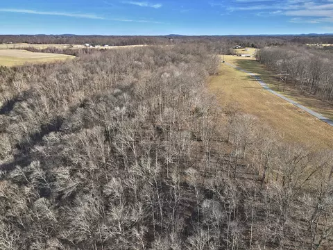 22 Dockery Rd, Russell Springs, KY 42642