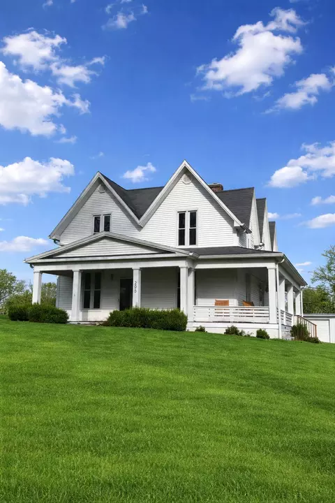 205 W 1st St, Perryville, KY 40468