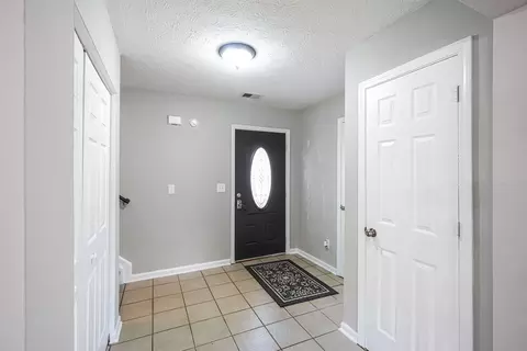 Entry Way - 117 River Run Ct, Georgetown, KY 40324 photo 1 of 3