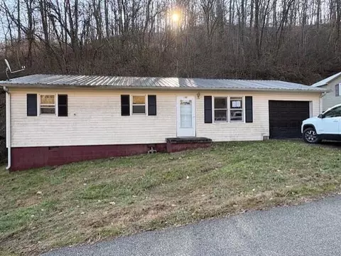 195 Woodland Ests, Paintsville, KY 41240