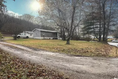 2165 State Hwy 3246, Crab Orchard, KY 40419