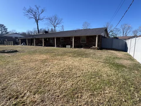 Exterior - 228 Circle Dr, Morehead, KY 40351 photo 3 of 3
