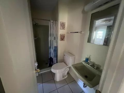 Bath - 228 Circle Dr, Morehead, KY 40351 photo 6 of 12