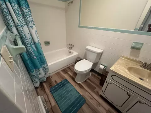 Bath - 228 Circle Dr, Morehead, KY 40351 photo 7 of 12