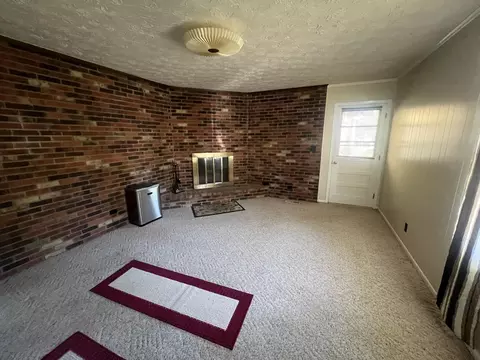Living - 228 Circle Dr, Morehead, KY 40351 photo 11 of 11