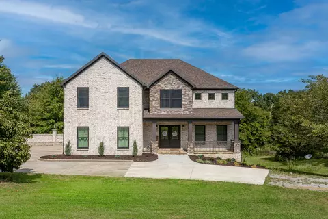 68 Meadow Point Dr, Lancaster, KY 40444