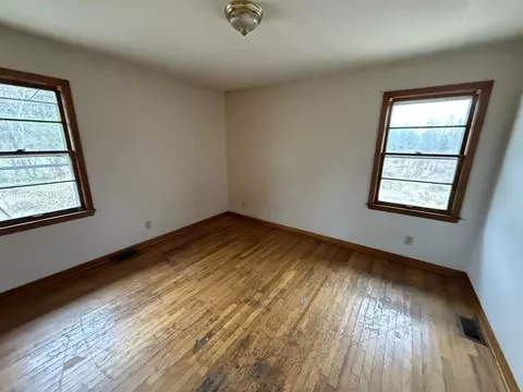Bedroom - 214 Robin Dr, Liberty, KY 42539 photo 3 of 4