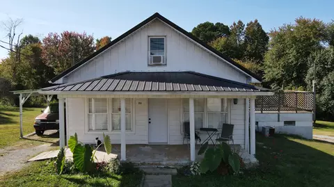 255 Maple St, Russell Springs, KY 42642