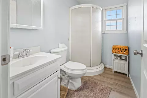 Bath - 38 Beech Grove Rd, Nancy, KY 42544 photo 4 of 5