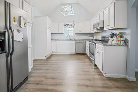Kitchen - 38 Beech Grove Rd, Nancy, KY 42544 photo 2 of 3