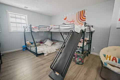 Bedroom - 38 Beech Grove Rd, Nancy, KY 42544 photo 5 of 8