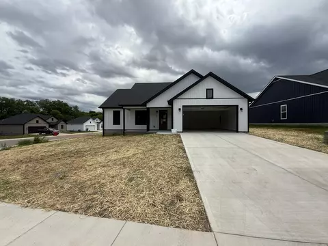 440 Pinehurst Way, Harrodsburg, KY 40330