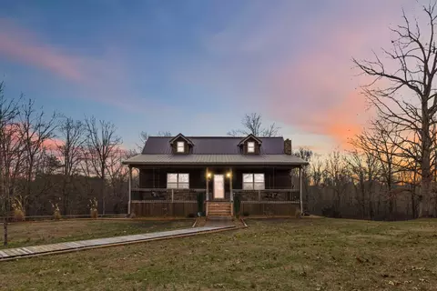 510 Meadow View Dr, Nancy, KY 42544