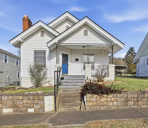 614 Elm St, Ravenna, KY 40472