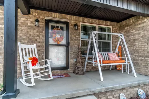 Exterior - 134 Commerce Dr, Berea, KY 40403 photo 6 of 13